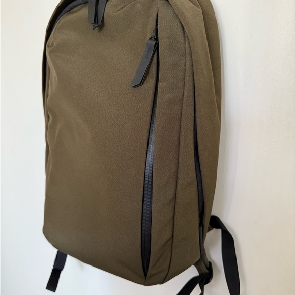 ALPAKA Metro Backpack | 12L, Green - Picture 2 of 5